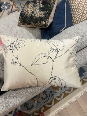 Lumbar pillow